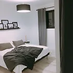 펜션 A Quelques Pas Du Sentier Du Littoral Maison De *